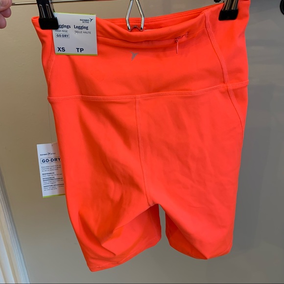 Old navy spandex biker shorts *NWT* - Picture 3 of 3